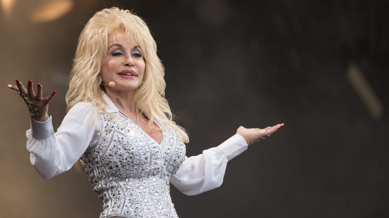 Dolly Parton hace crecer su multimillonaria fortuna con este este negocio tan tradicional